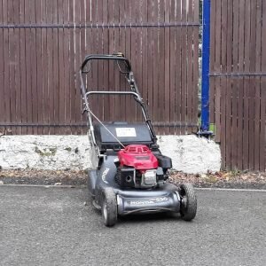 (SOLD)Honda HRH 536QXE Self-Propelled Rear Roller Petrol Lawn Mower