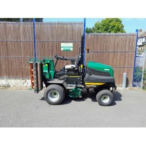 (SOLD)Ransomes Parkway 3 triple cylinder ride on mower