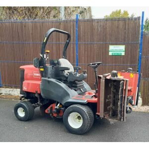 Toro LT F3000 triple flail gang ride on mower