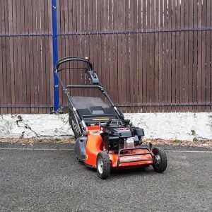 (SOLD)Kubota W821R pro Rear roller Lawnmower